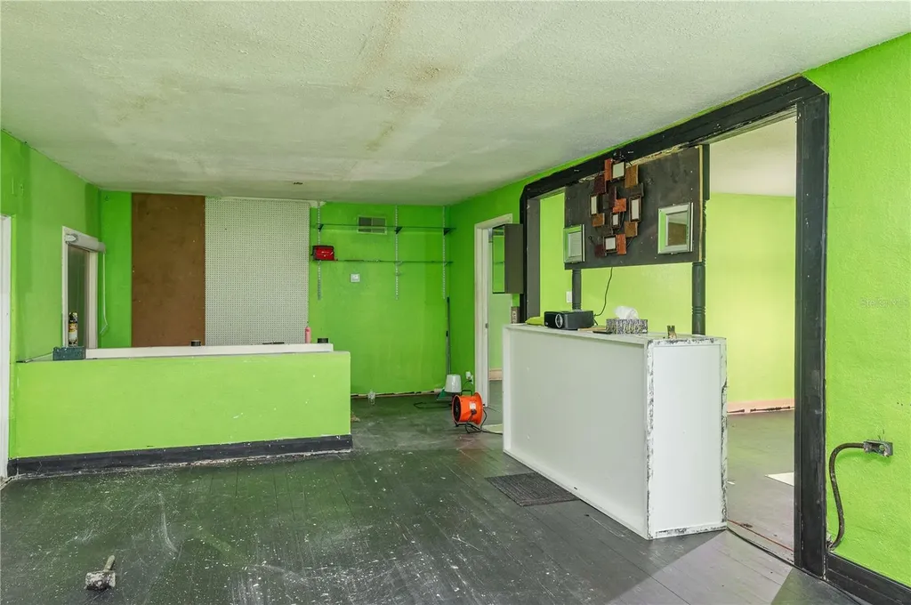 322 S Scenic Highway Lake Wales FL 33853