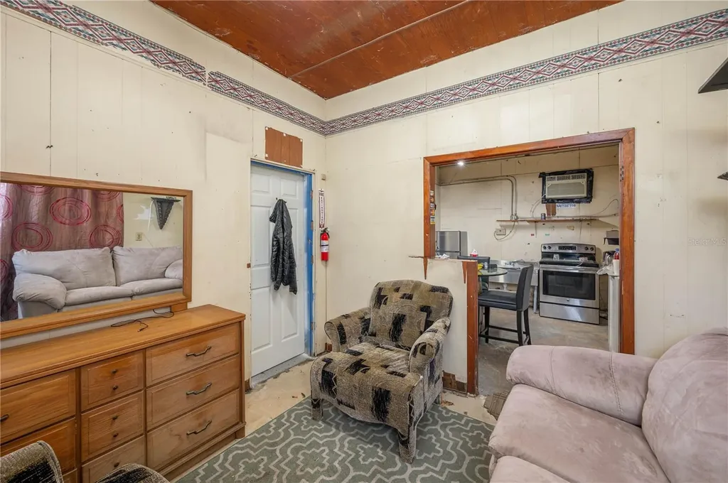 322 S Scenic Highway Lake Wales FL 33853