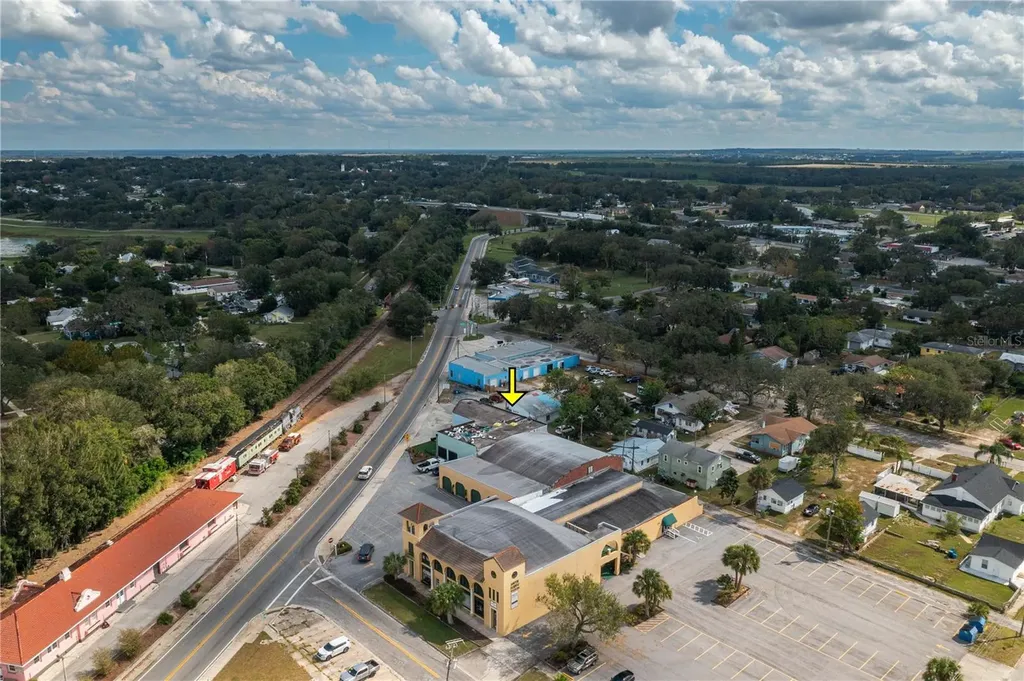 322 S Scenic Highway Lake Wales FL 33853