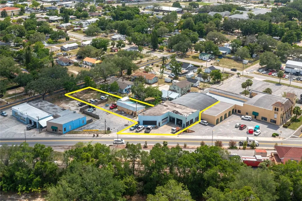 322 S Scenic Highway Lake Wales FL 33853