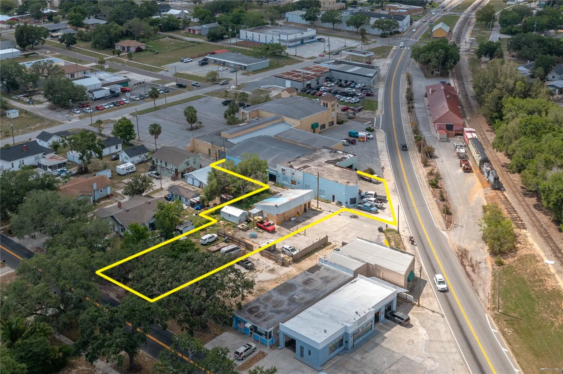 322 S Scenic Highway Lake Wales FL 33853