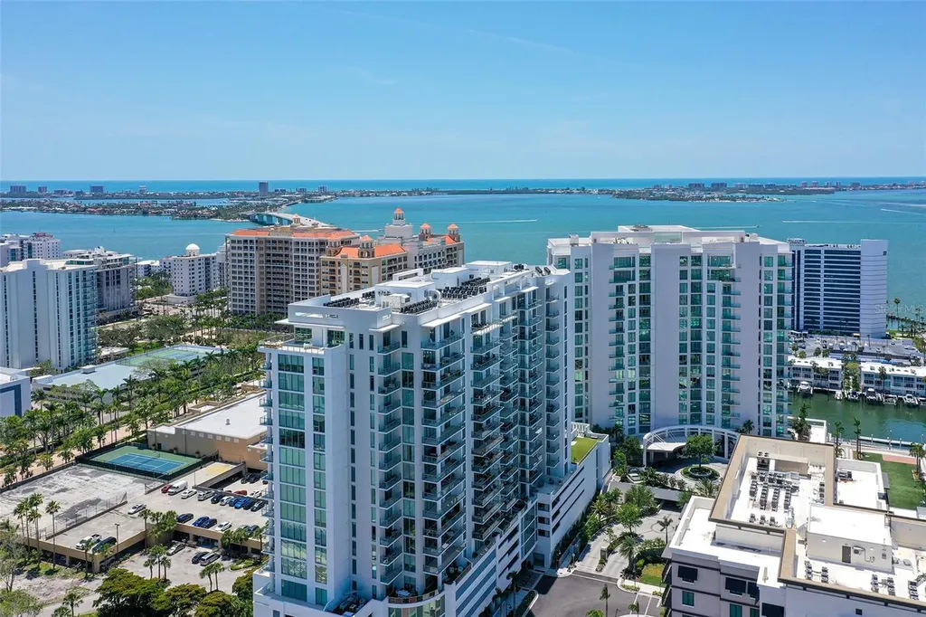 301 Quay Commons Sarasota FL 34236