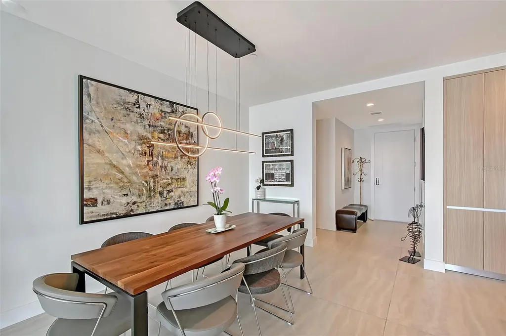 301 Quay Commons Sarasota FL 34236