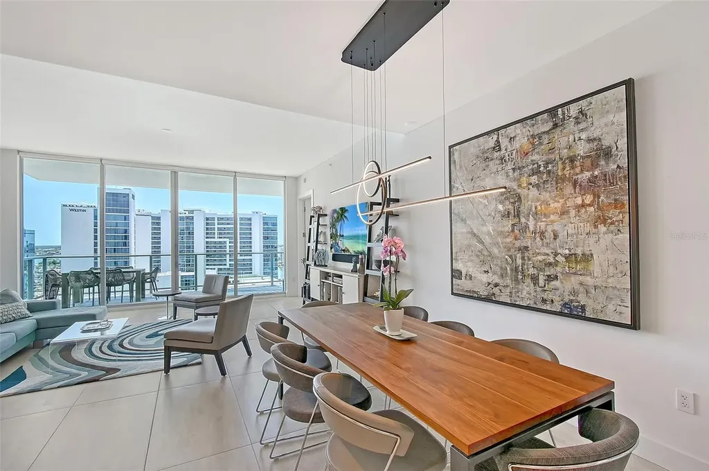 301 Quay Commons Sarasota FL 34236