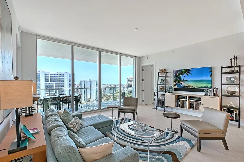 301 Quay Commons Sarasota FL 34236