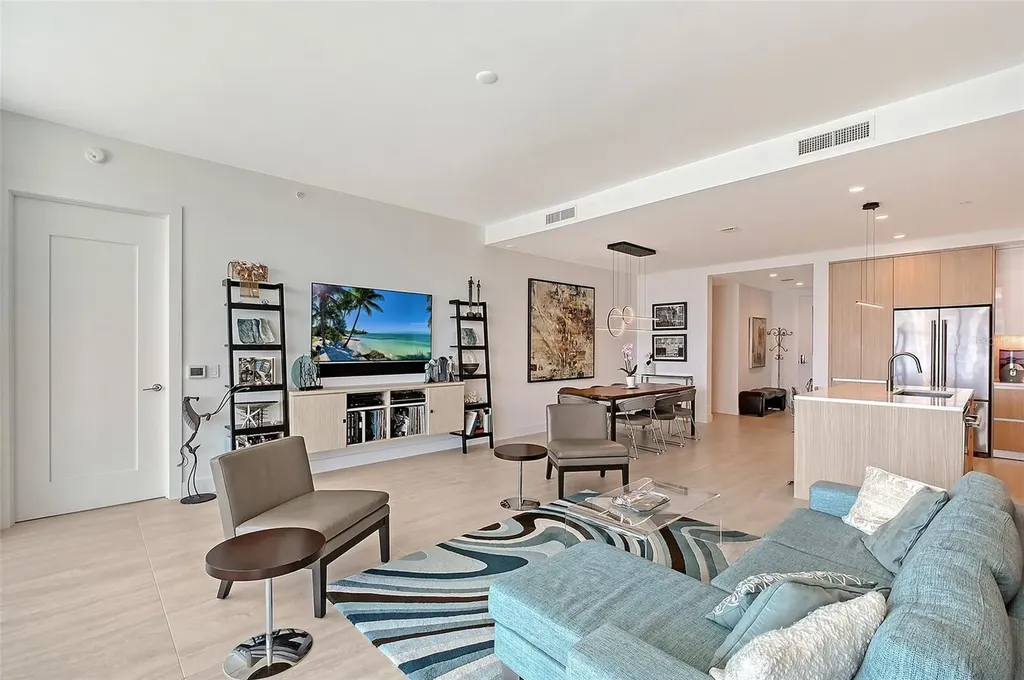 301 Quay Commons Sarasota FL 34236