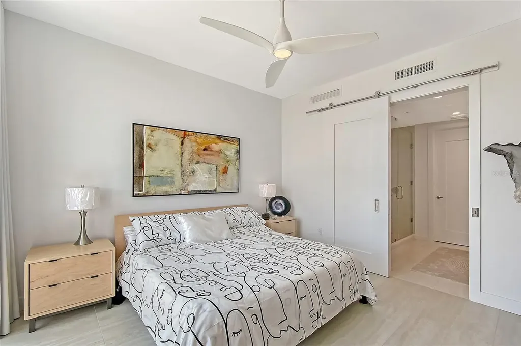 301 Quay Commons Sarasota FL 34236