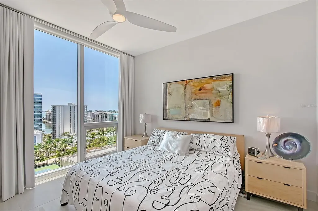 301 Quay Commons Sarasota FL 34236