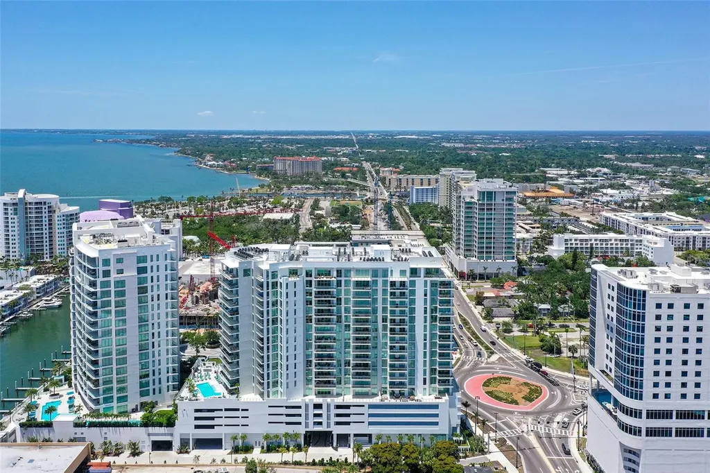301 Quay Commons Sarasota FL 34236