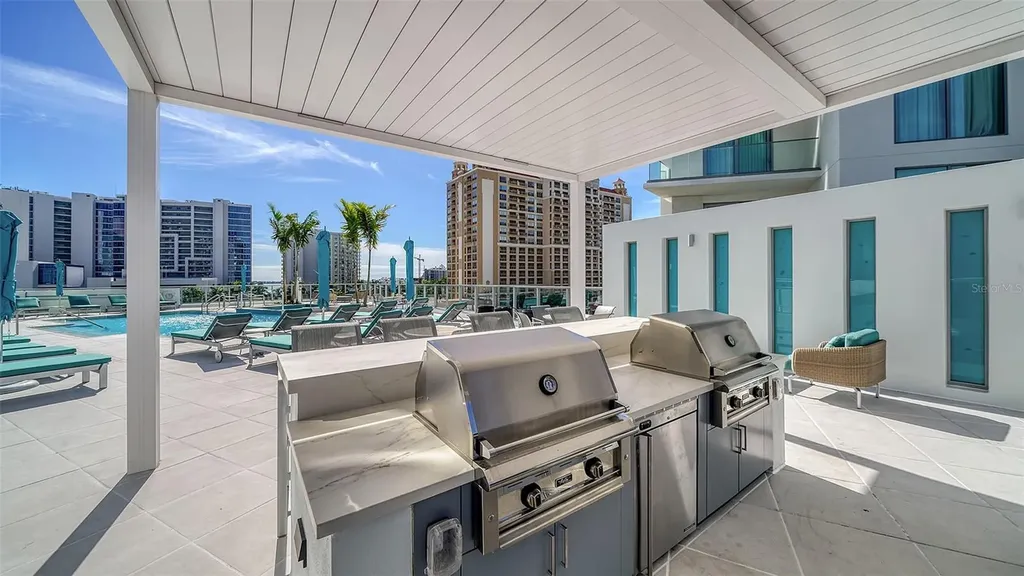 301 Quay Commons Sarasota FL 34236