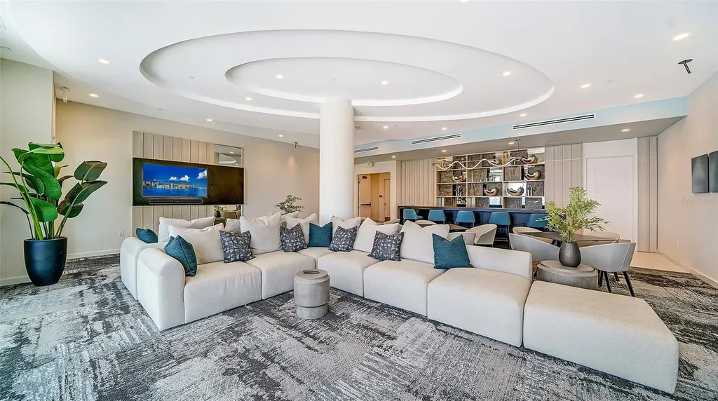 301 Quay Commons Sarasota FL 34236