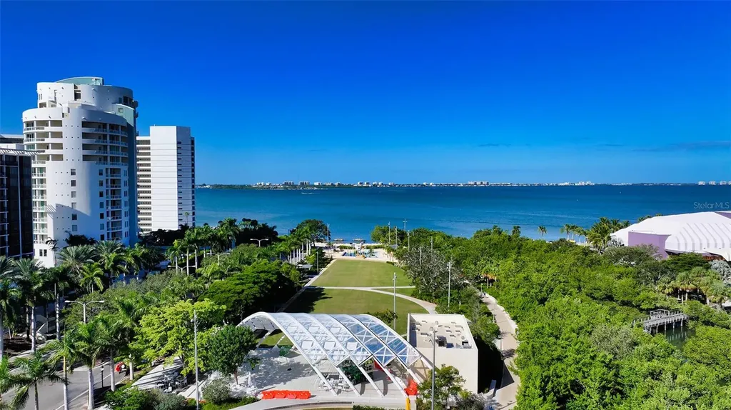 301 Quay Commons Sarasota FL 34236