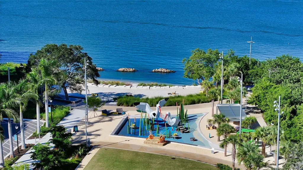 301 Quay Commons Sarasota FL 34236