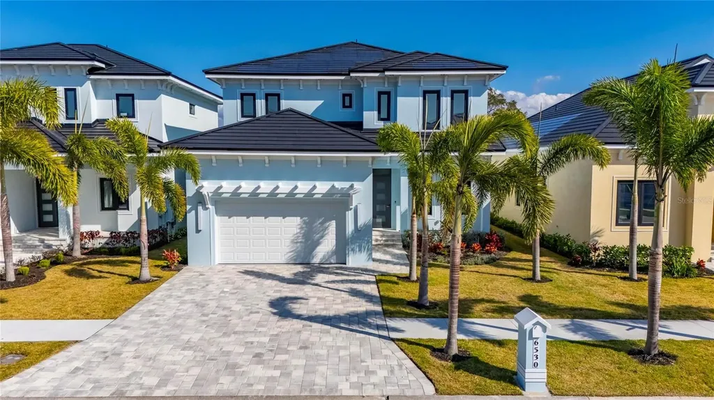 6530 Simone Shores Circle Apollo Beach FL 33572