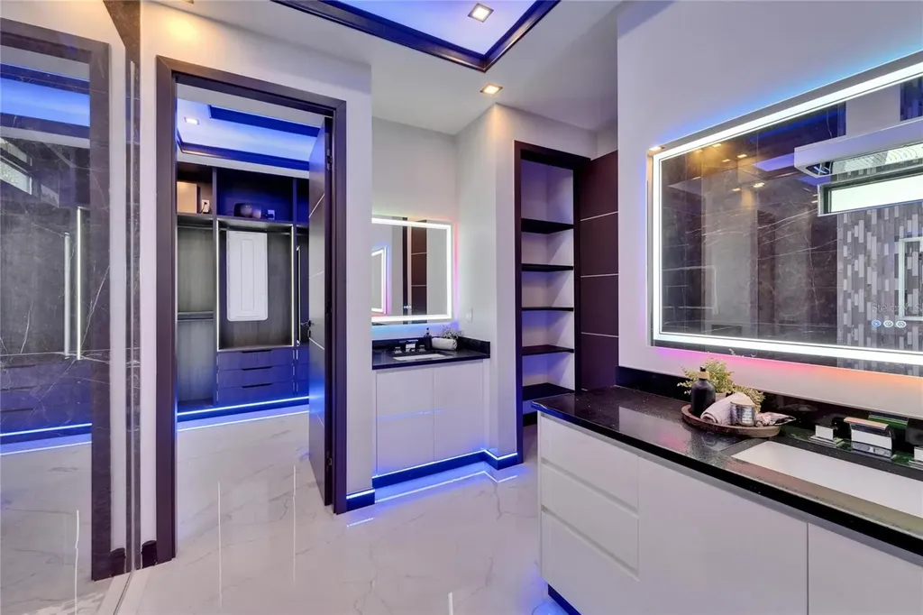 6530 Simone Shores Circle Apollo Beach FL 33572