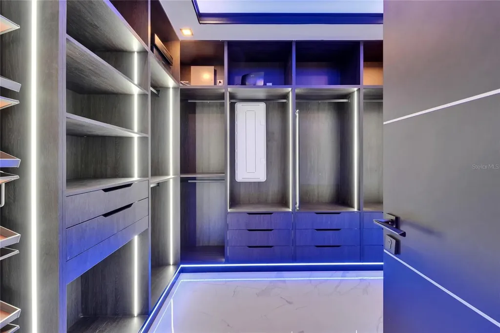 6530 Simone Shores Circle Apollo Beach FL 33572