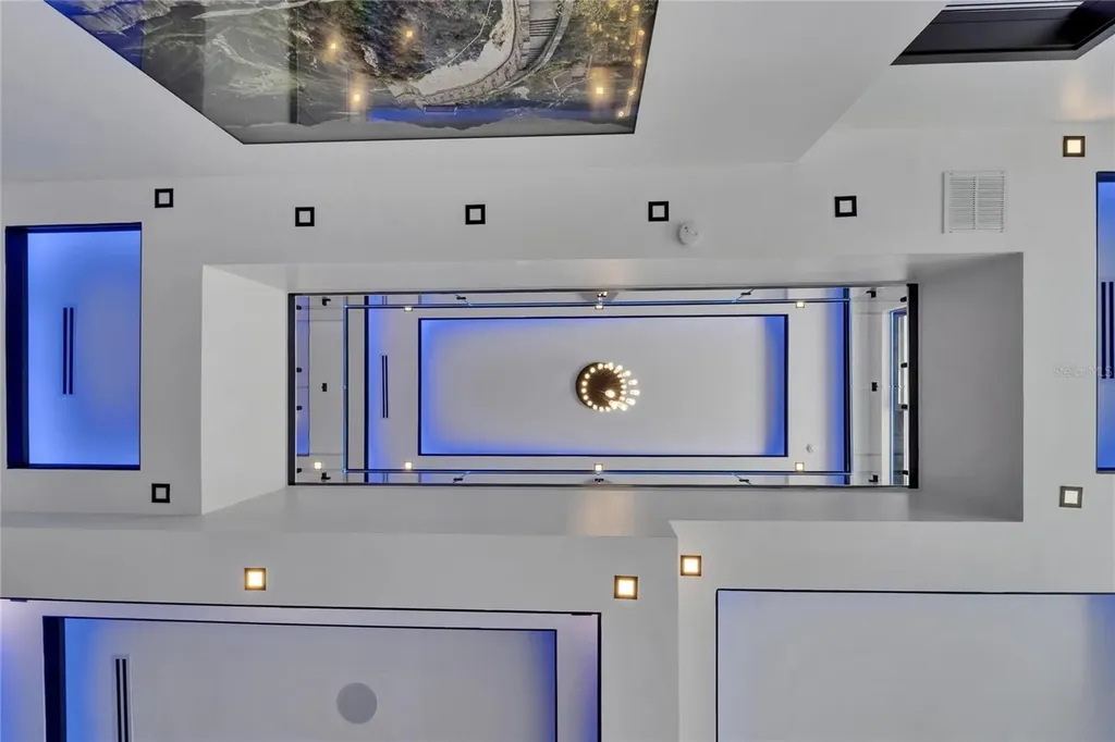 6530 Simone Shores Circle Apollo Beach FL 33572