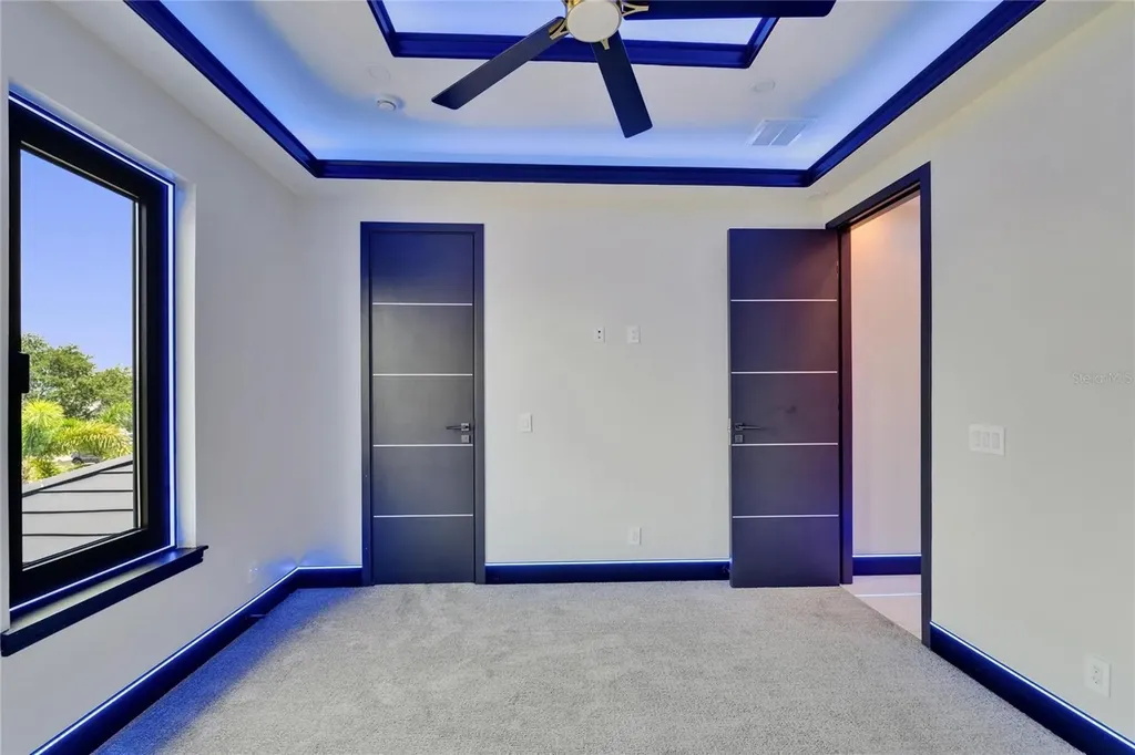 6530 Simone Shores Circle Apollo Beach FL 33572