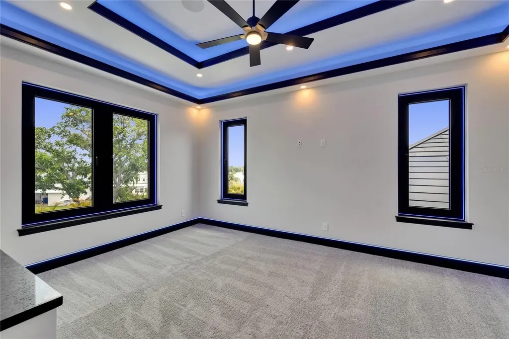 6530 Simone Shores Circle Apollo Beach FL 33572