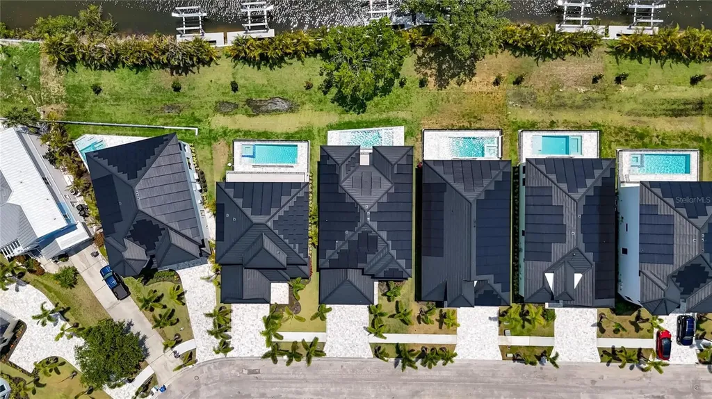 6530 Simone Shores Circle Apollo Beach FL 33572