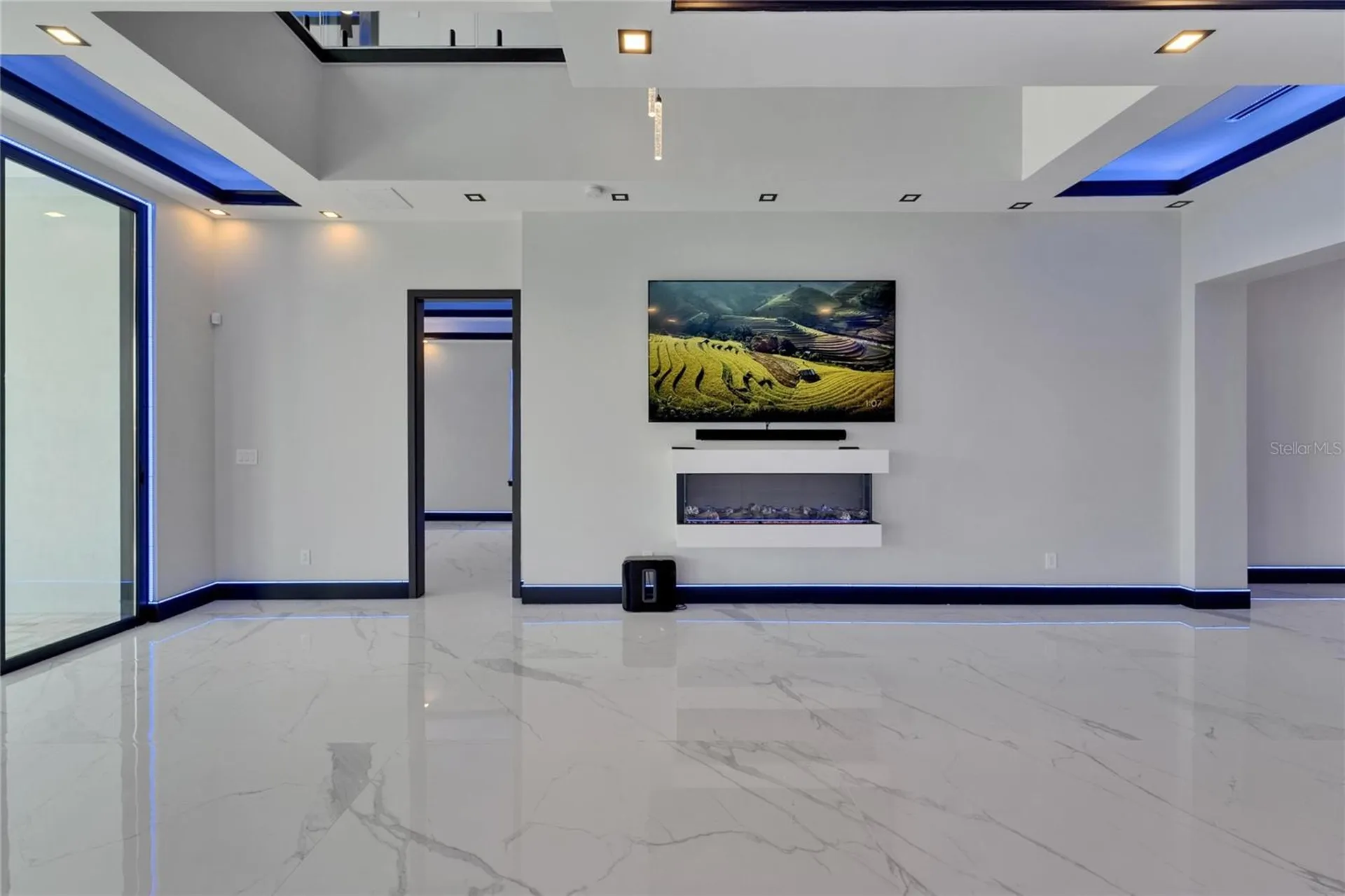 6530 Simone Shores Circle Apollo Beach FL 33572