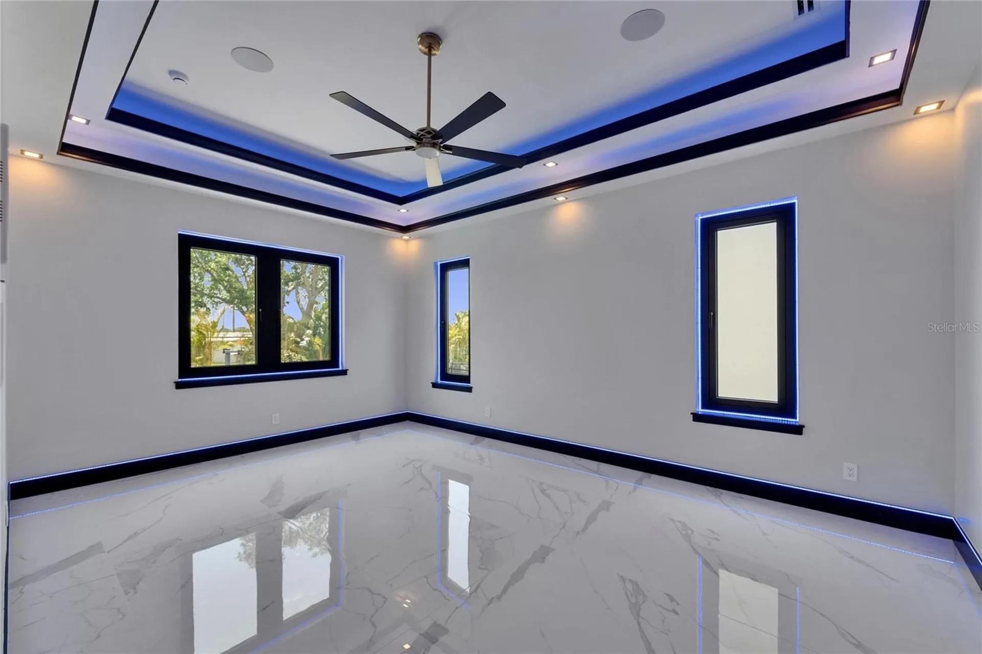 6530 Simone Shores Circle Apollo Beach FL 33572