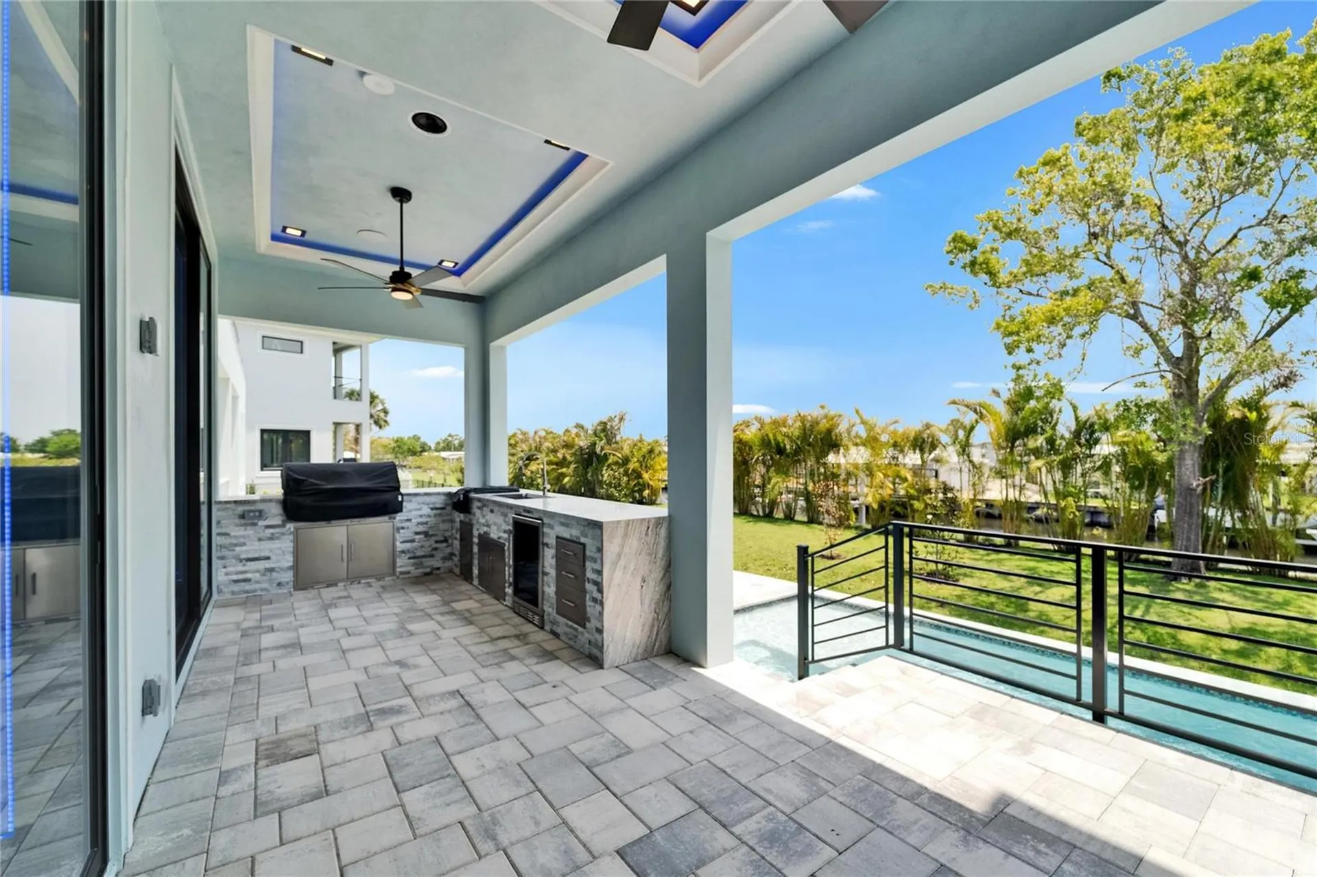 6530 Simone Shores Circle Apollo Beach FL 33572