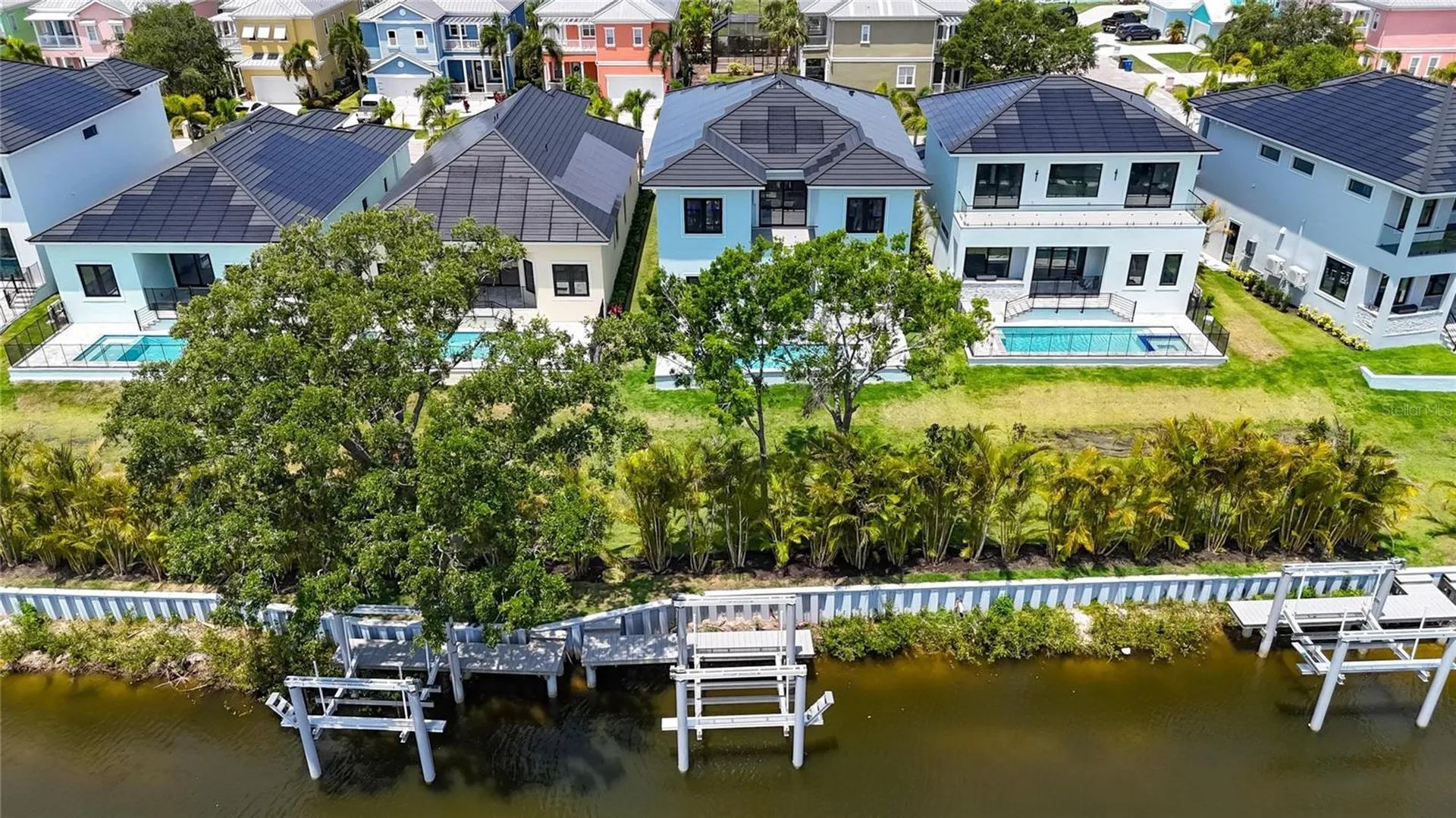 6530 Simone Shores Circle Apollo Beach FL 33572