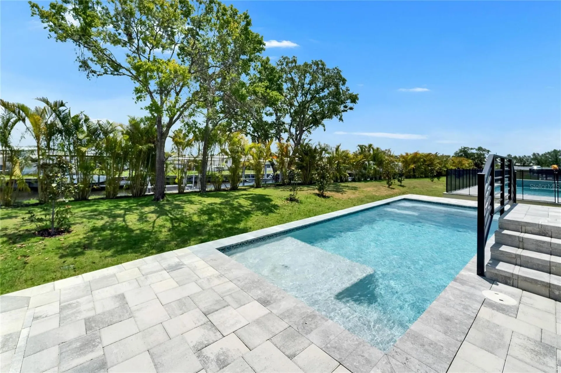 6530 Simone Shores Circle Apollo Beach FL 33572