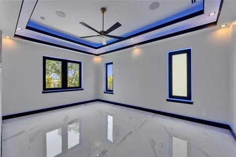 6530 Simone Shores Circle Apollo Beach FL 33572