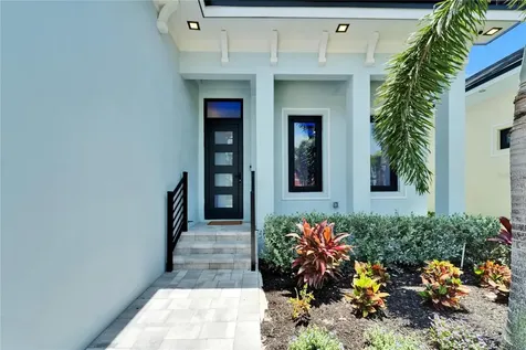 6530 Simone Shores Circle Apollo Beach FL 33572