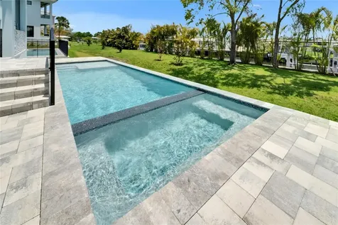 6530 Simone Shores Circle Apollo Beach FL 33572