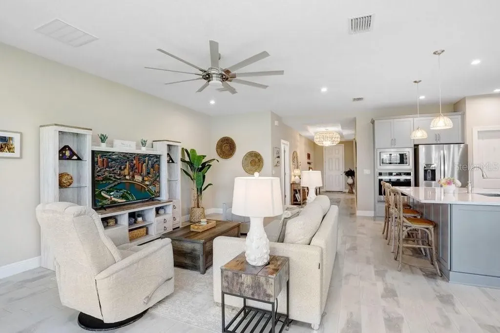 6097 Golden Nettle Drive Apollo Beach FL 33572