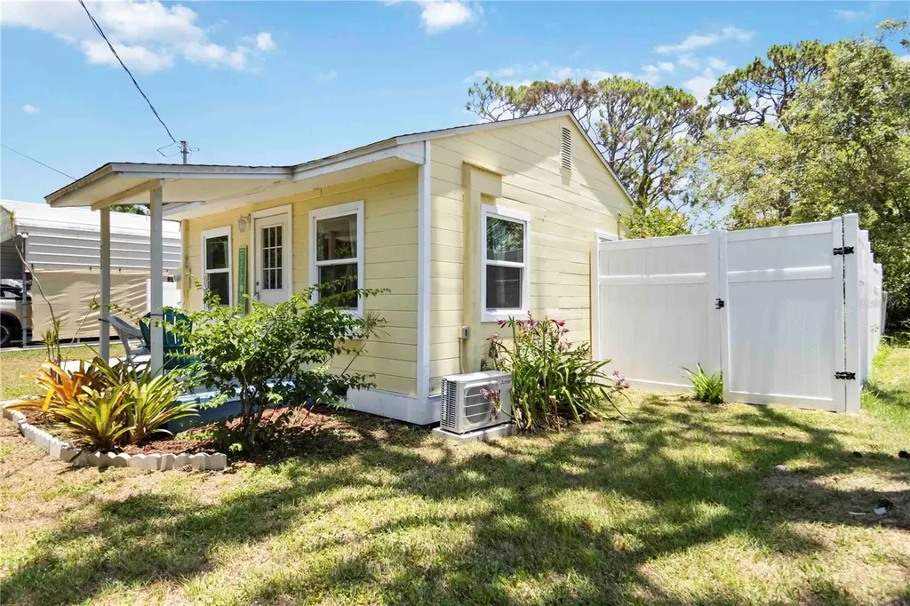233 N New York Avenue Englewood FL 34223