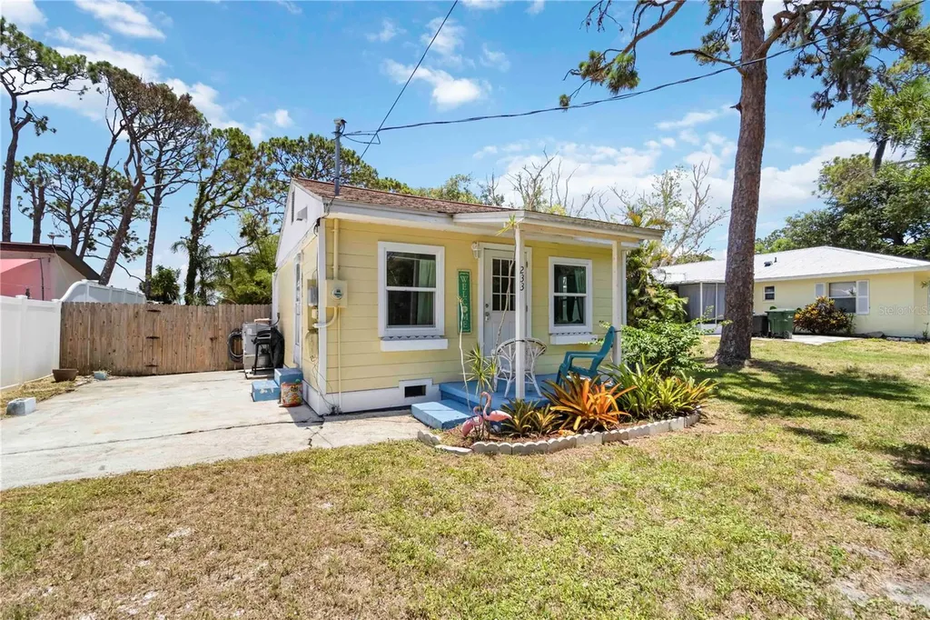 233 N New York Avenue Englewood FL 34223