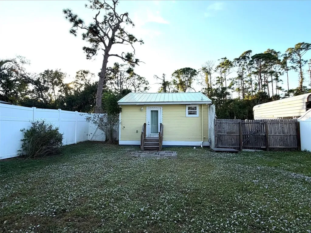 233 N New York Avenue Englewood FL 34223