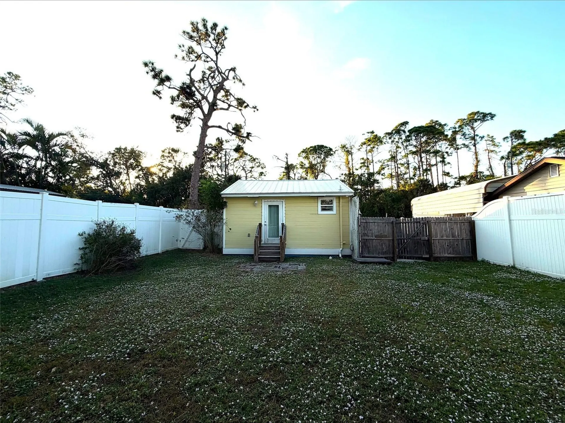 233 N New York Avenue Englewood FL 34223