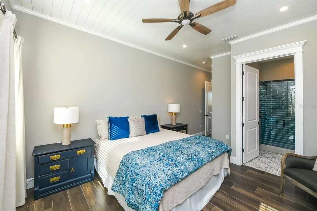 340 Jackson Drive Sarasota FL 34236