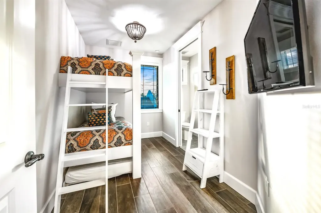 340 Jackson Drive Sarasota FL 34236