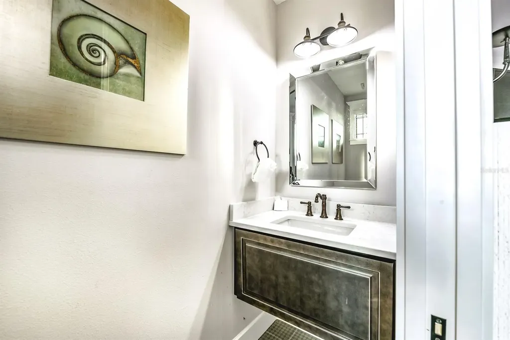 340 Jackson Drive Sarasota FL 34236
