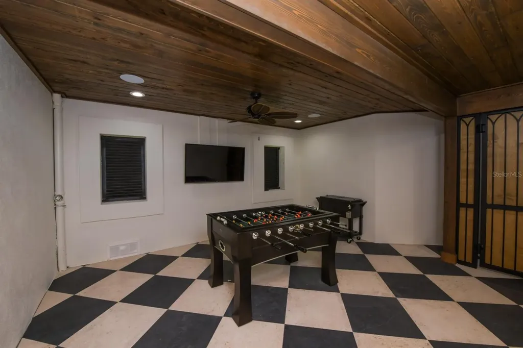 340 Jackson Drive Sarasota FL 34236