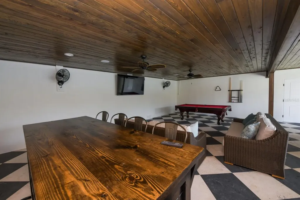 340 Jackson Drive Sarasota FL 34236