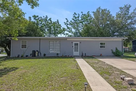 985 N Village Drive Deltona FL 32725