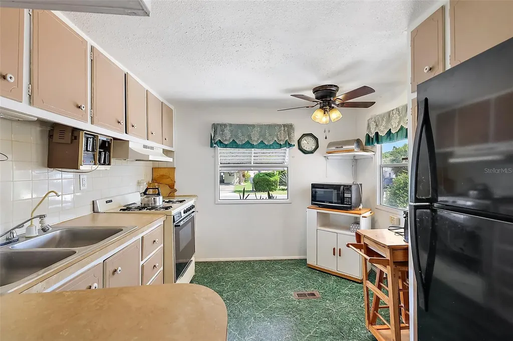 11750 Hickory Lane Tavares FL 32778