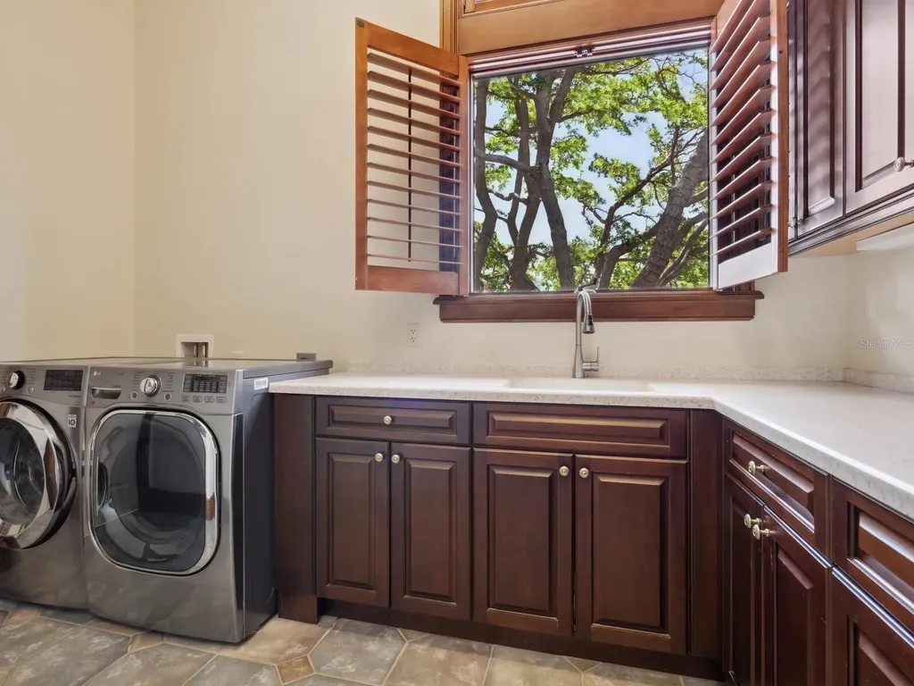1423 & 1435 Hillview Drive Sarasota FL 34239