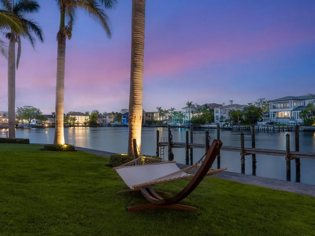 1423 & 1435 Hillview Drive Sarasota FL 34239