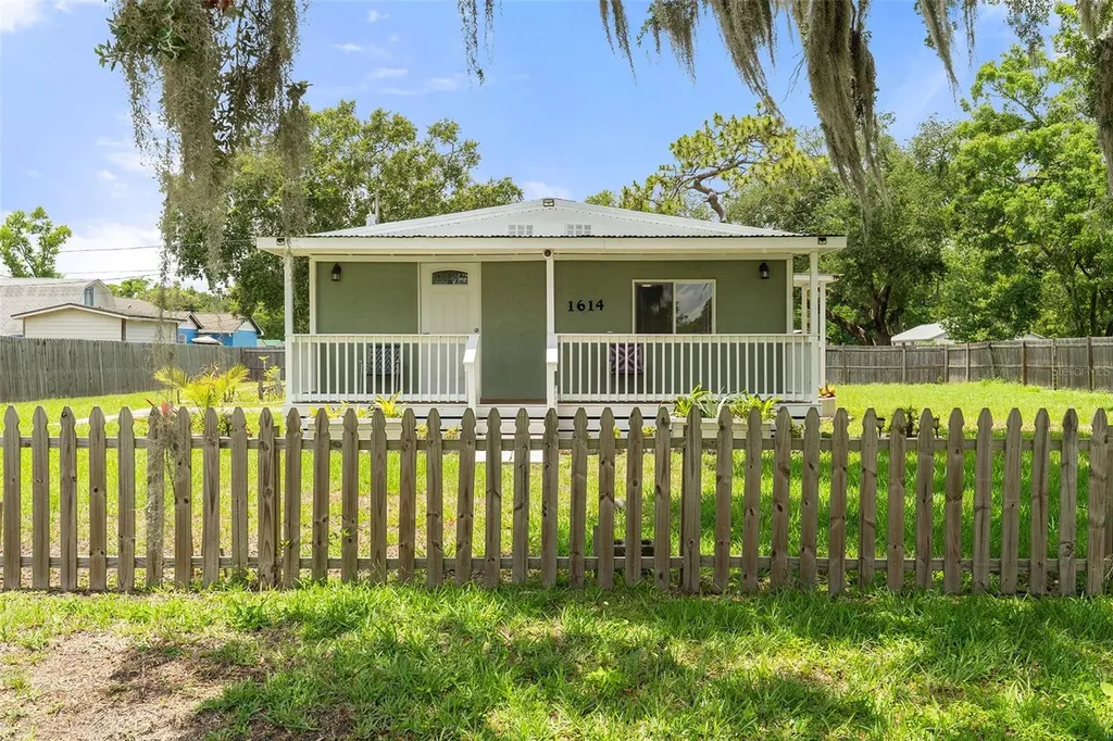 1614 Shepherd Lane Intercession City FL 33848