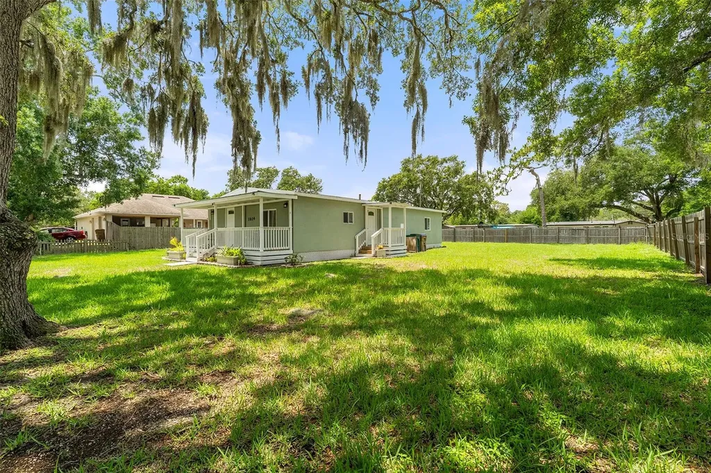1614 Shepherd Lane Intercession City FL 33848