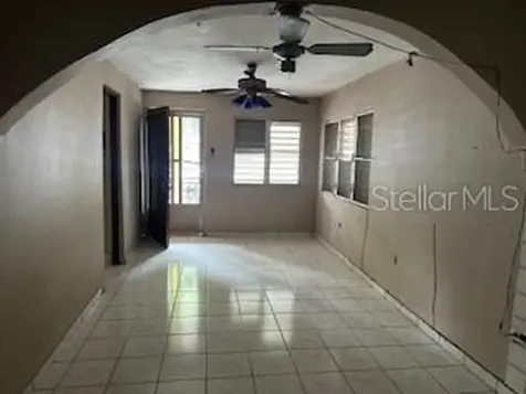 165 Calle Rey Fernando Com. Villa Colombo Vega Baja PR 00693