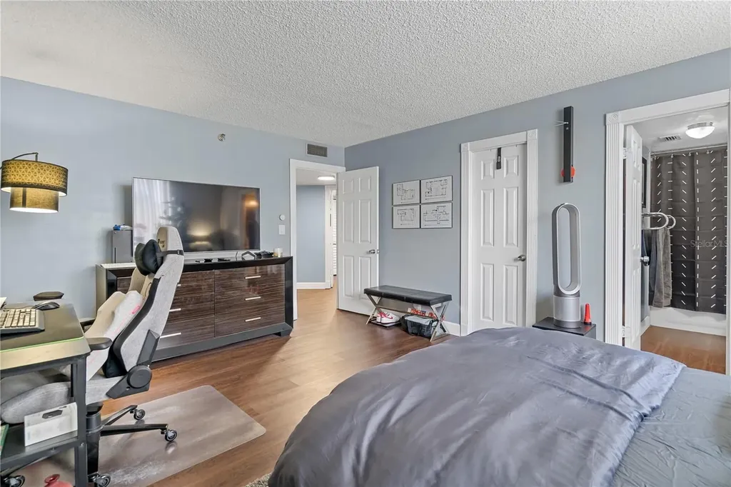 400 E Colonial Drive Orlando FL 32803